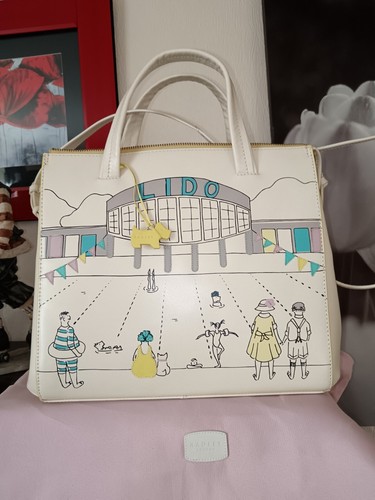Radley nwt signature bag lido - signature,