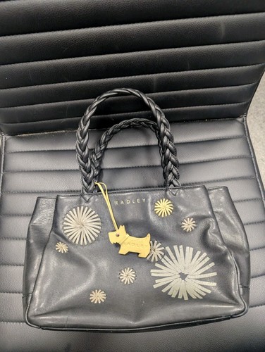 Radley london black flower - black,